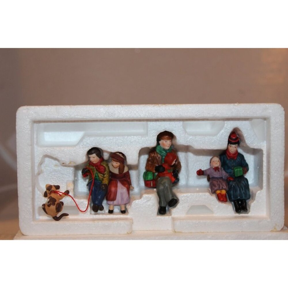 Dept 56 Christmas in the City - Christmas at the Park